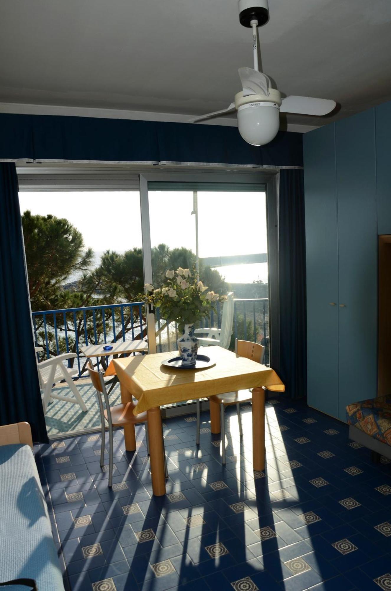 Residence Costa Templada Βεντιμίλια Εξωτερικό φωτογραφία