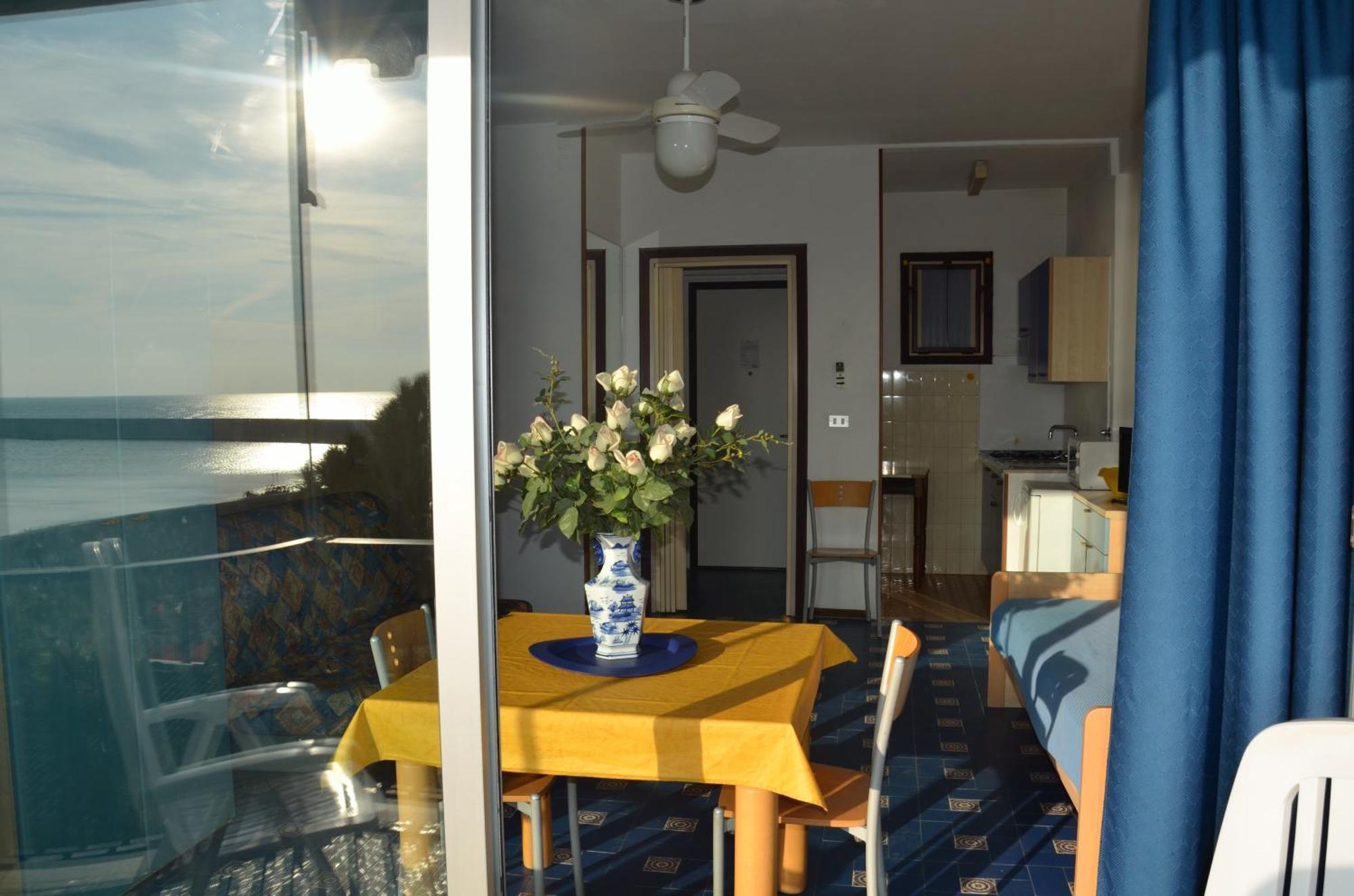 Residence Costa Templada Βεντιμίλια Εξωτερικό φωτογραφία