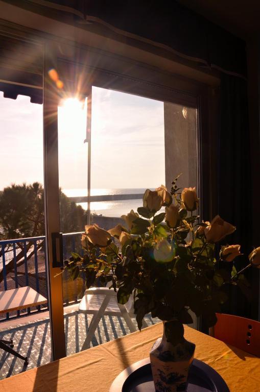 Residence Costa Templada Βεντιμίλια Δωμάτιο φωτογραφία
